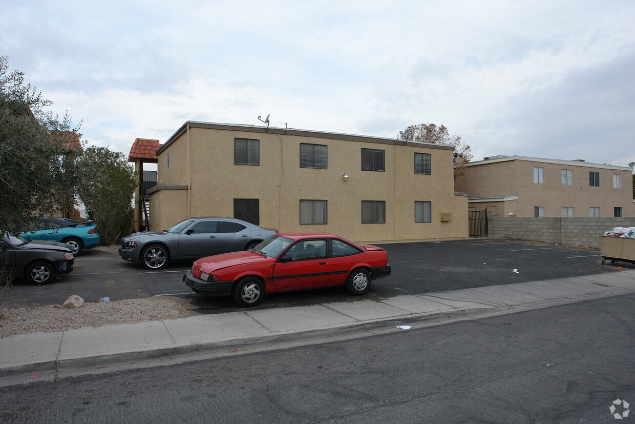 Primary Photo - 2149 Exeter Dr