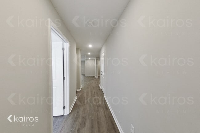 Building Photo - 158 Cottage Grove Rd