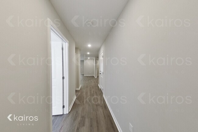 Foto del edificio - 158 Cottage Grove Rd