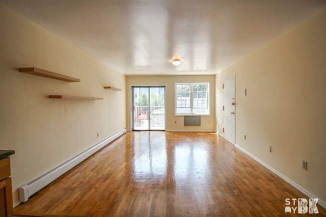 Building Photo - 245 Skillman Ave
