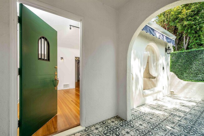 Building Photo - 223 N Almont Dr