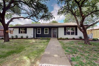 Building Photo - 2123 Redondo Dr