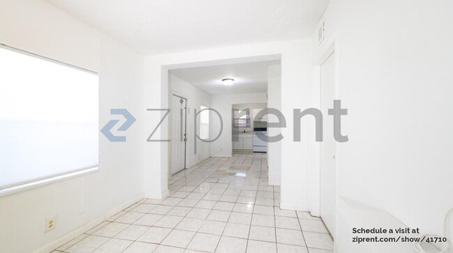 Foto del edificio - 515 Putnam Rd