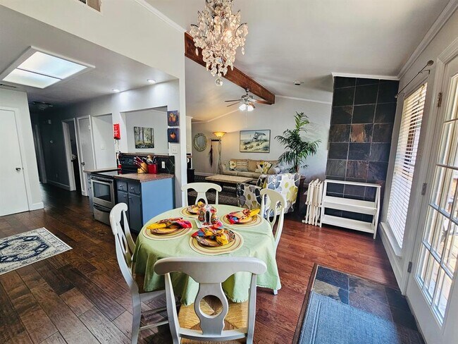 Foto del edificio - 5107 Leralynn St