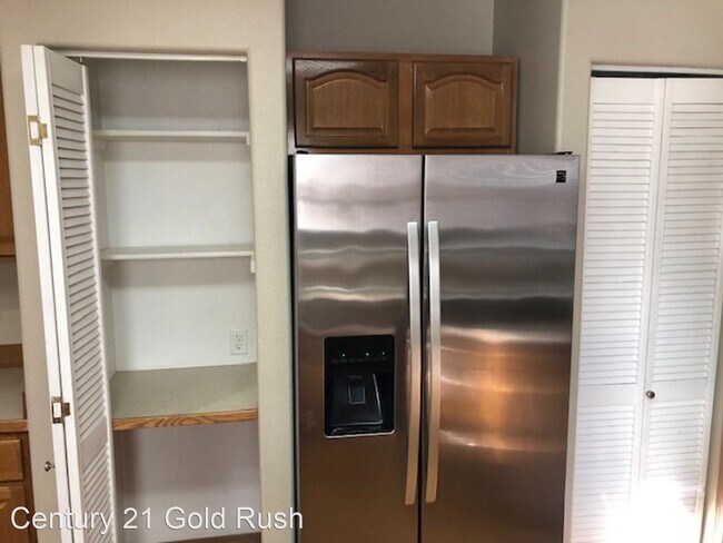 Foto del edificio - 4 br, 2.5 bath House - 4965 Palo Verde Ave.