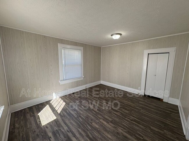 Building Photo - 1414 S Campbell Ave