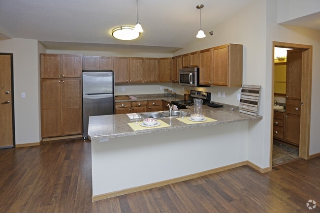Wolf Creek Apartments Fargo Nd Apartments Com