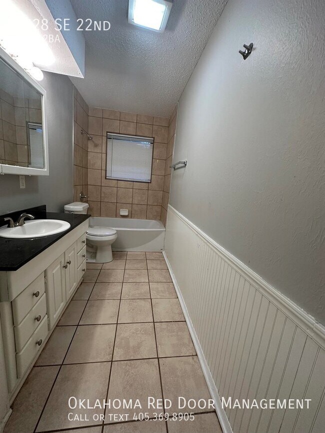 Foto del edificio - 4728 SE 22nd St