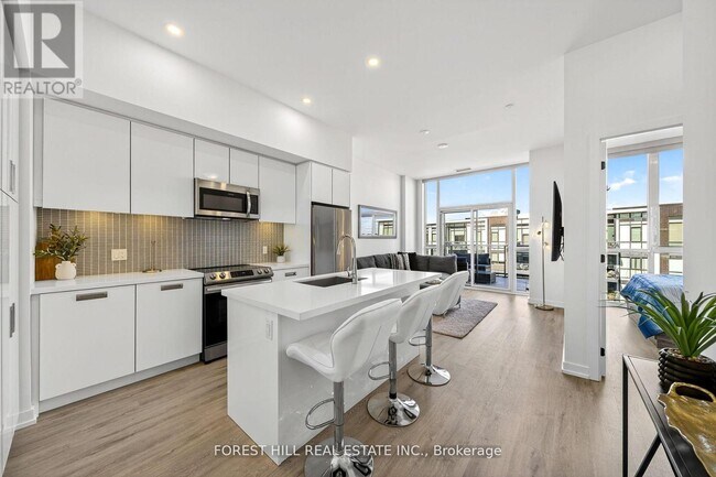 Building Photo - 415 Sea Ray Ave