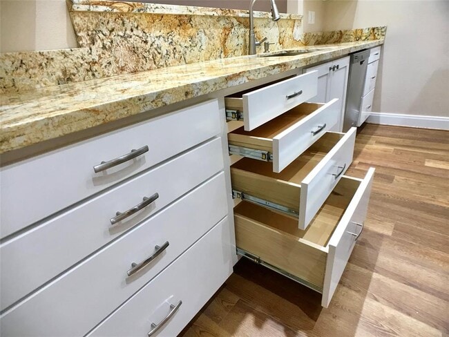 Building Photo - 3270 Holly Hall St