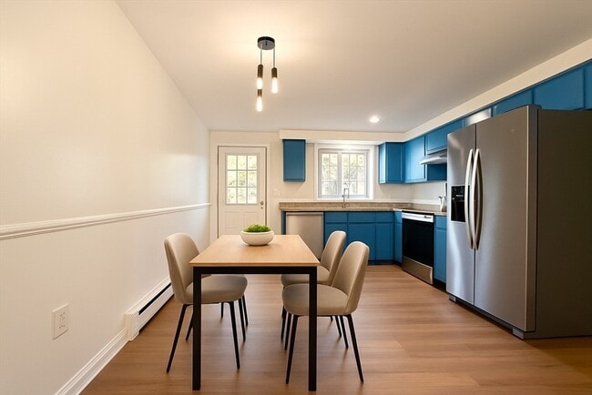 Building Photo - 9 Olga Ave