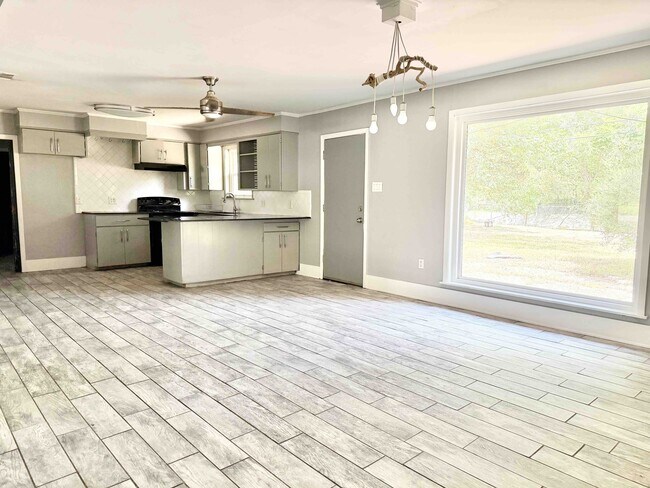 Foto del edificio - 735 Westbrook Dr