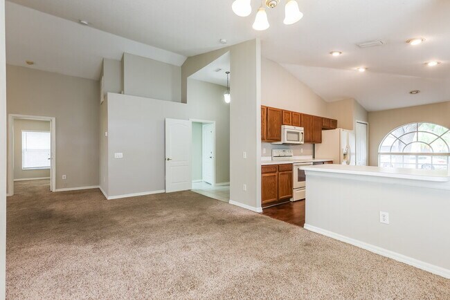 Building Photo - 11113 Lake Lanier Dr