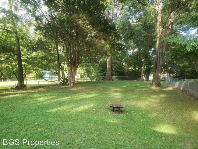 Foto del edificio - 3 br, 2 bath House - 1232 Speedway Ave