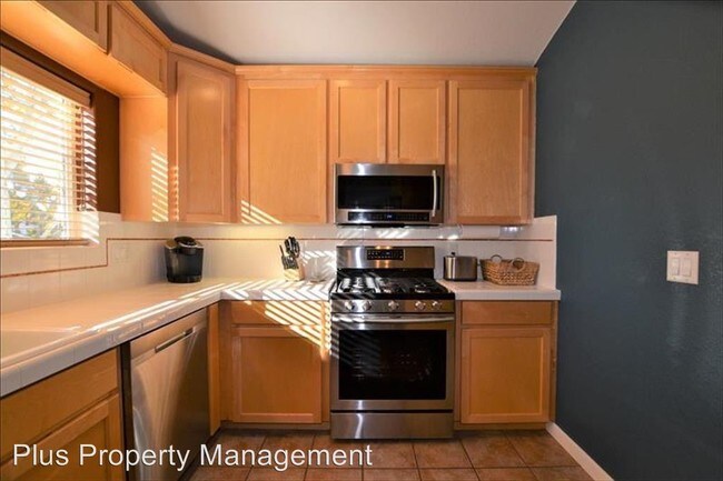 Foto del edificio - 438 NW 19th St