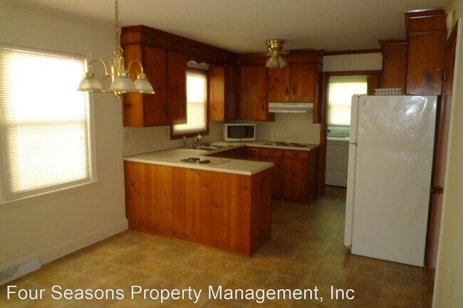Building Photo - 2 br, 1.5 bath House - 3325 Belk Mill Road