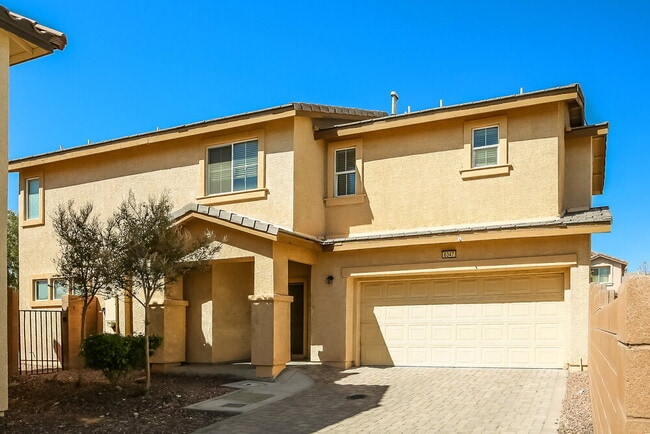 Building Photo - 6347 Blushing Willow St