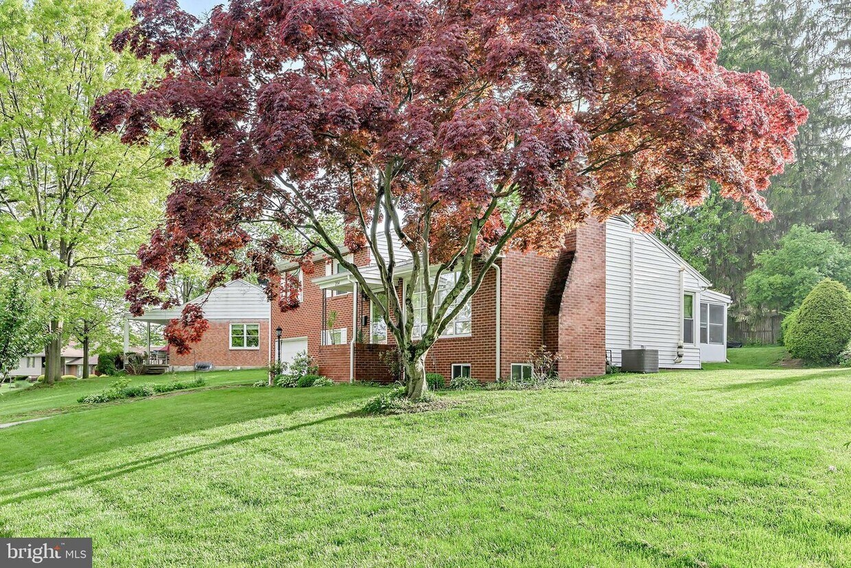 204 Deanhurst Ave, Camp Hill, PA 17011 House Rental in Camp Hill, PA