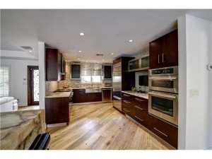 Building Photo - 821 Seasage Dr