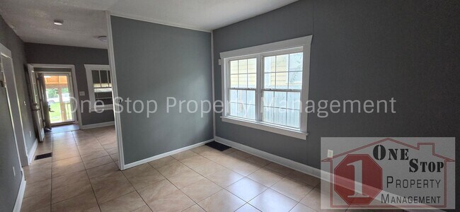 Foto del edificio - 5441 E 27th St