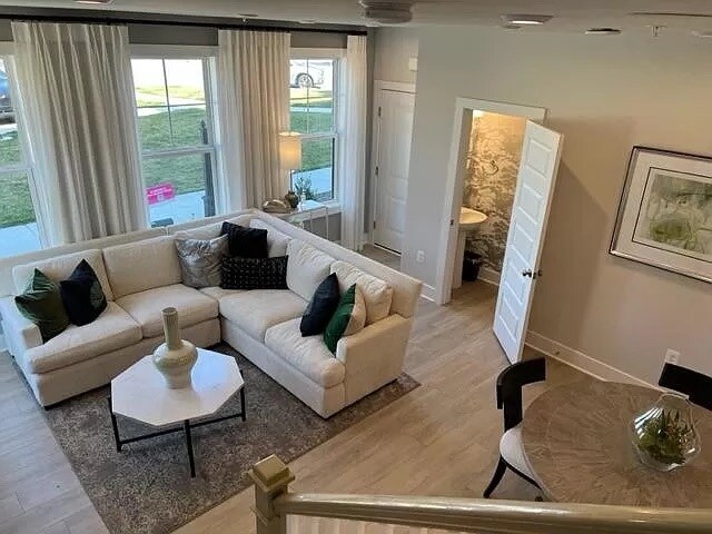 Foto principal - 597 Weaver Brook Walk