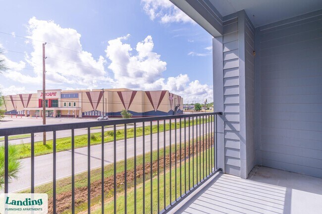 Foto del edificio - 300 Enclave Dr