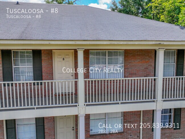 Building Photo - 1813 Hackberry Ln