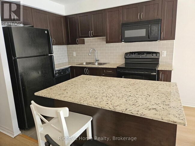 Building Photo - 1940 Ironstone Dr