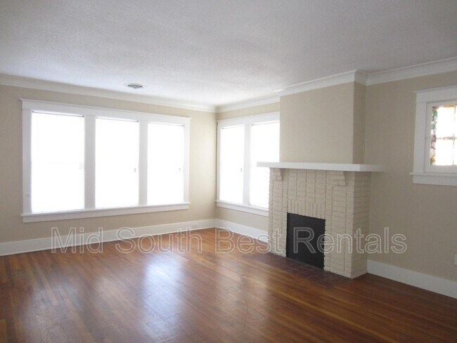 Building Photo - 806 Stonewall St