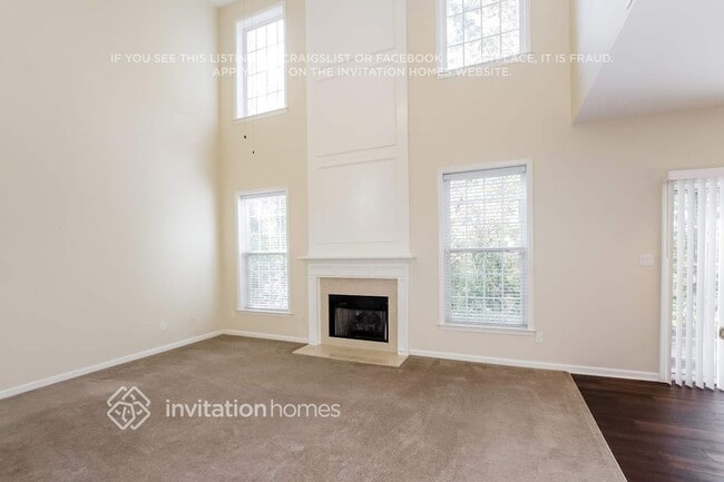 Building Photo - 10911 Chastain Parc Dr