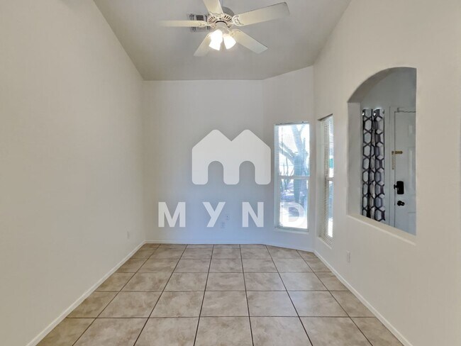 Building Photo - 2312 W Mystic Mountain Dr