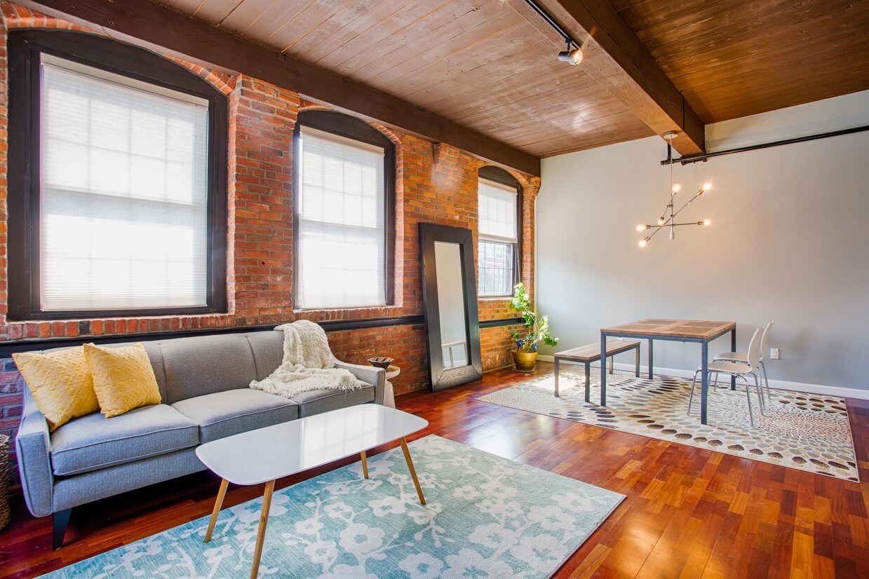 50 Rantoul St, Beverly, MA 01915 Condo for Rent in Beverly, MA