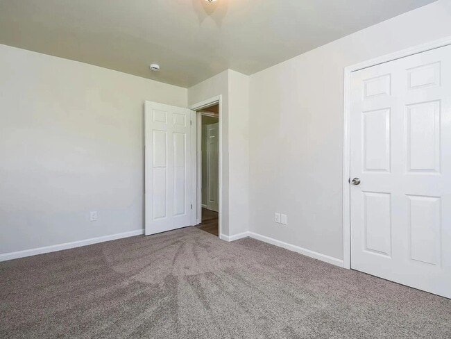 Building Photo - 2834 Edwards St