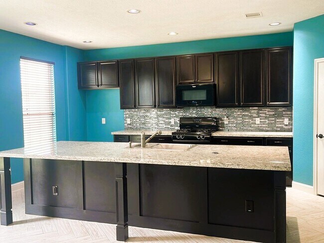 Foto del edificio - 16014 Peach Bluff Ln