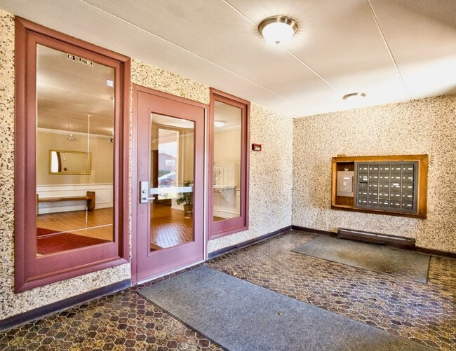 Foto del edificio - 1206 E Fairview St