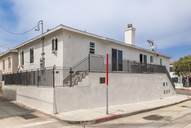 Building Photo - 458 Longfellow Ave