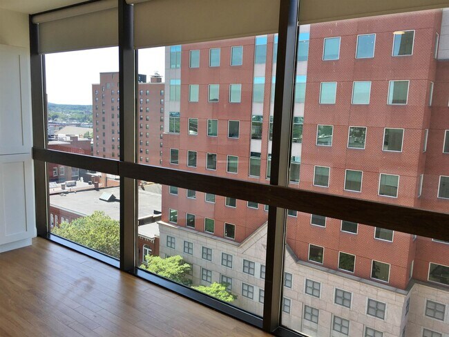 Foto del edificio - 875 Elm St