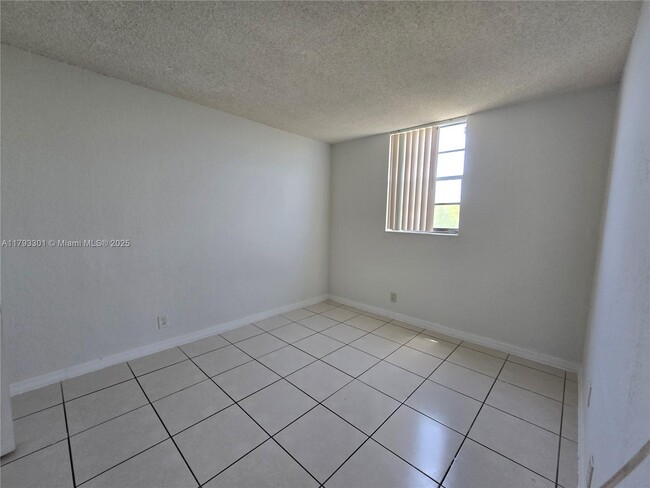 Foto del edificio - 4550 NW 9th St
