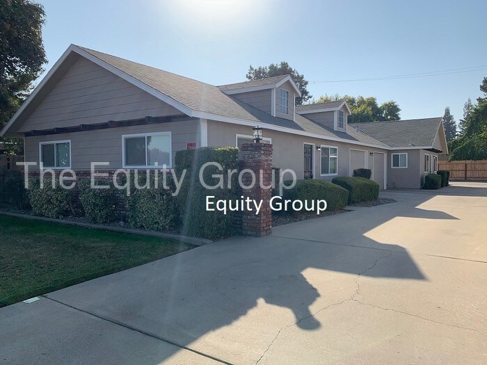 Foto principal - 547 W Tulare Ave