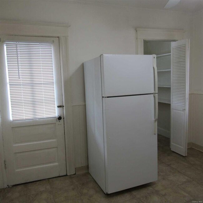 Foto del edificio - 41 Taylor Ave