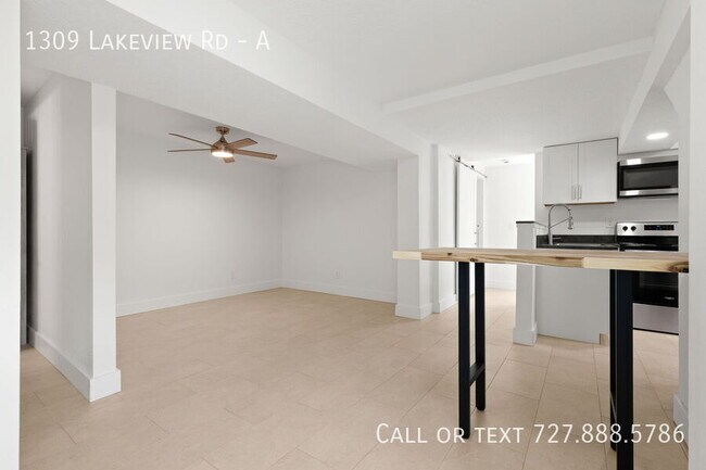 Foto del edificio - 1309 Lakeview Rd