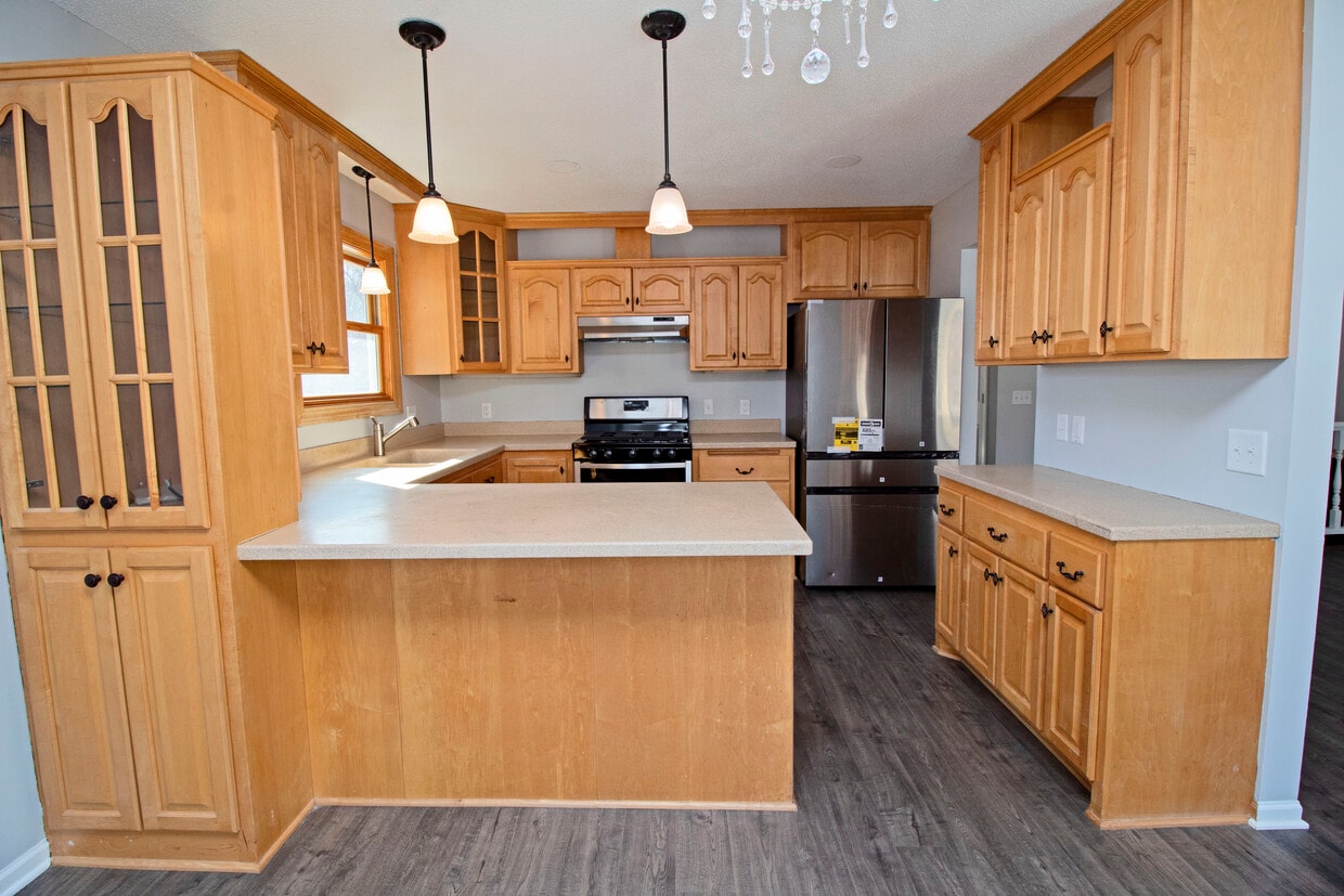 7250 122nd Ave N, Champlin, MN 55316 House Rental in Champlin, MN