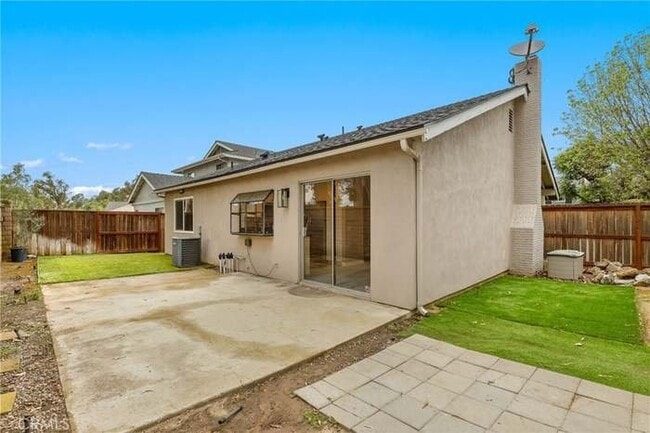 Photo - 27232 Eastridge Dr House