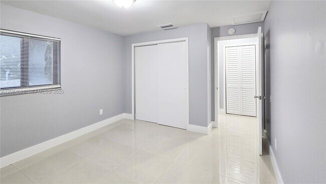 Foto del edificio - 50 W 28th St