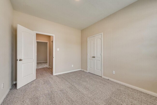 Building Photo - 1137 Junegrass Ln