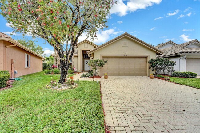 Foto del edificio - 9056 Bay Harbour Cir