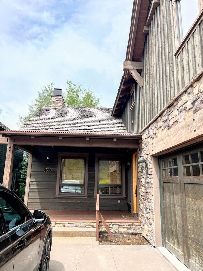 Foto del edificio - 3 Bedroom, 3.5 Bath Home in Teton Springs – Victor, ID | Available Now