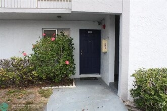 Building Photo - 8610 N Sherman Cir