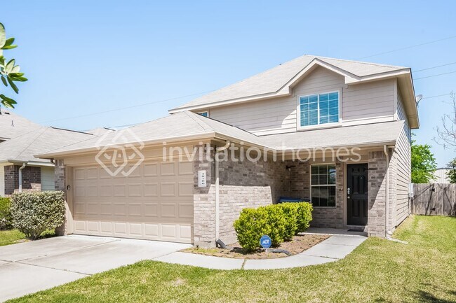 Building Photo - 18706 Dennington Dr