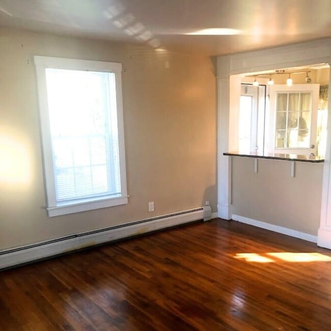 15 Beeden Rd, Westport, MA 02790 Townhome Rentals in Westport MA